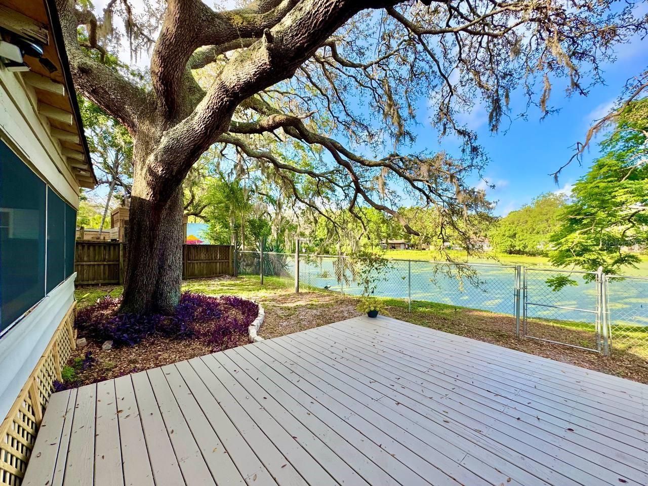 Image 26 of 29 For 12708 Woodleigh Avenue