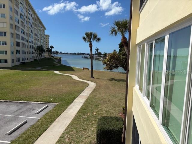 Image 12 of 13 For 4700 Cove Circle 203