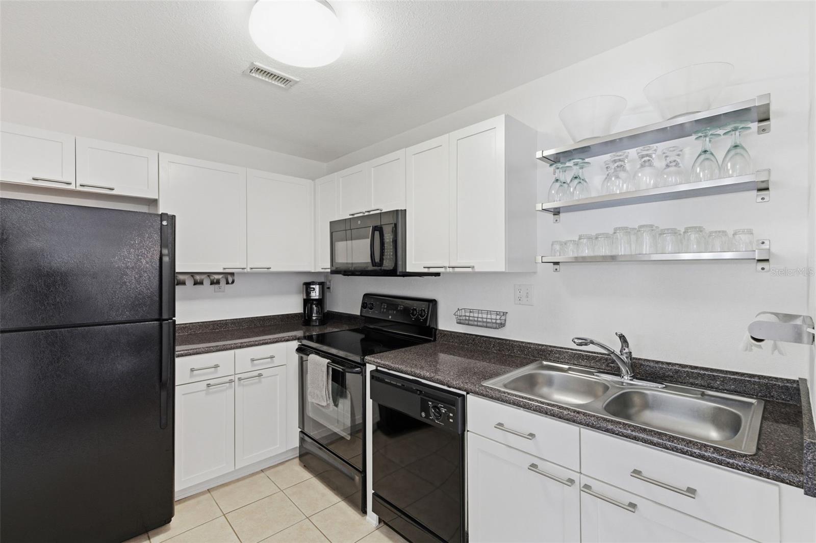 Image 10 of 50 For 5005 Coquina Key Drive Se E