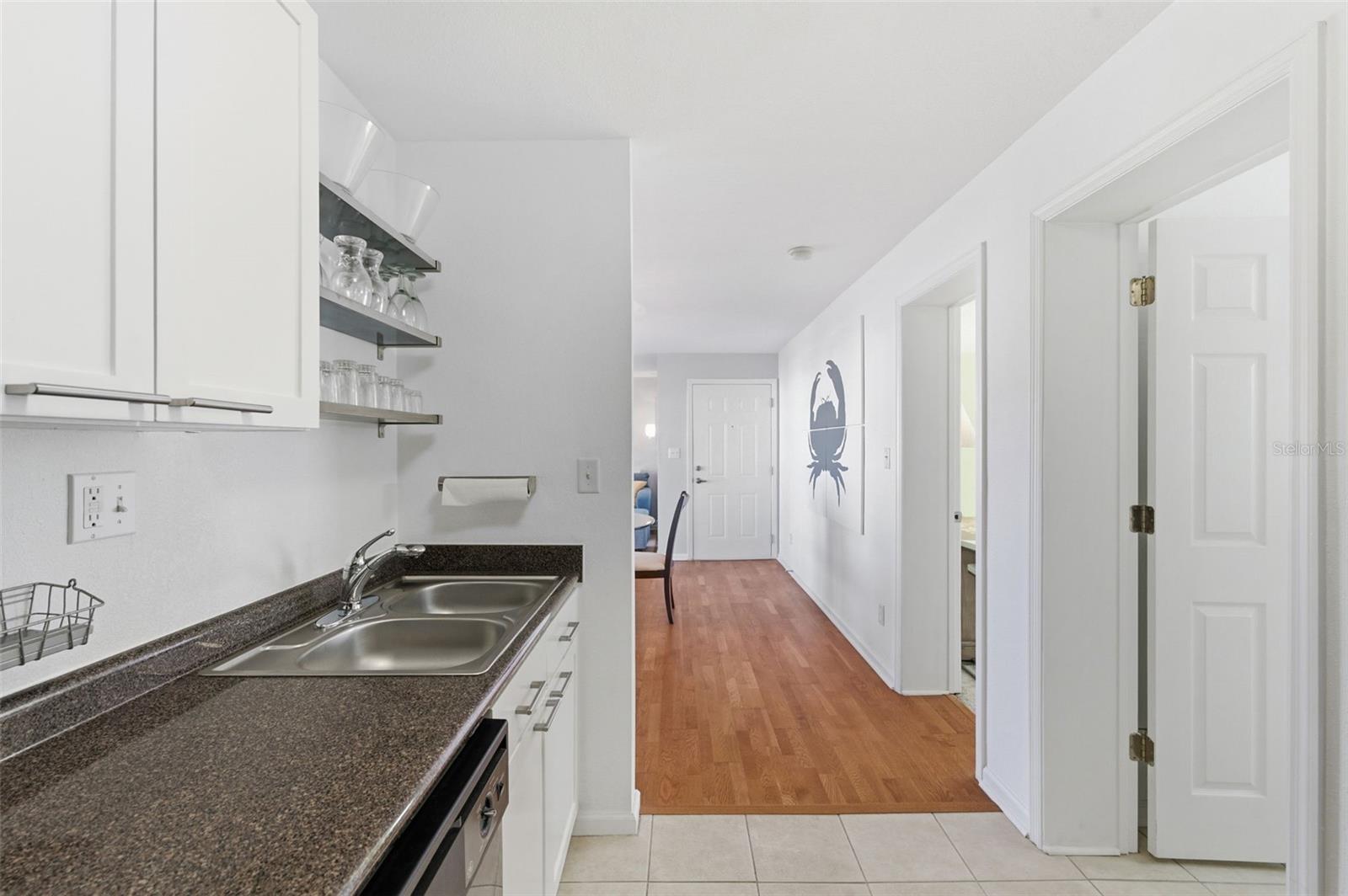 Image 11 of 50 For 5005 Coquina Key Drive Se E