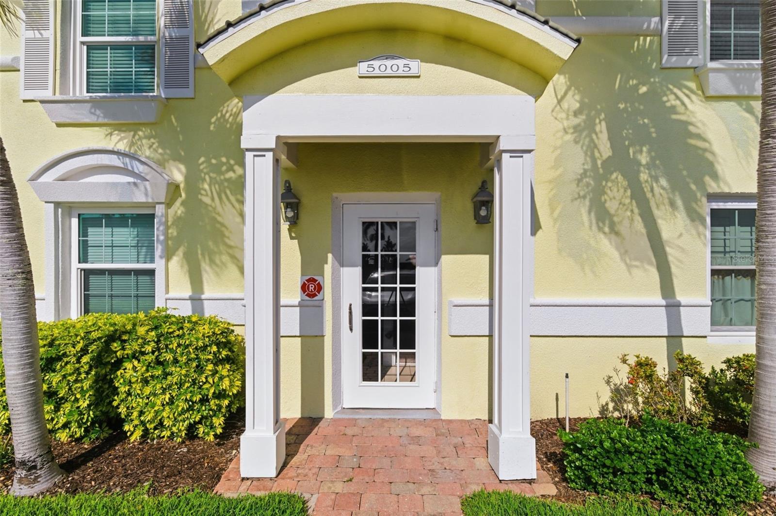 Image 2 of 50 For 5005 Coquina Key Drive Se E