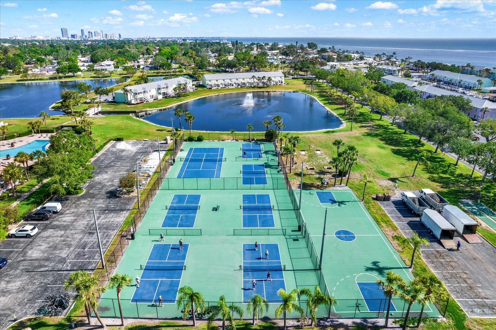 Image 44 of 50 For 5005 Coquina Key Drive Se E