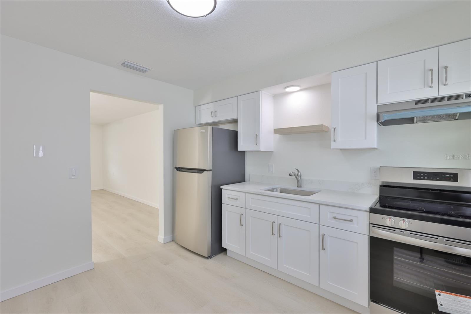 Image 12 of 45 For 722-724 1st Street