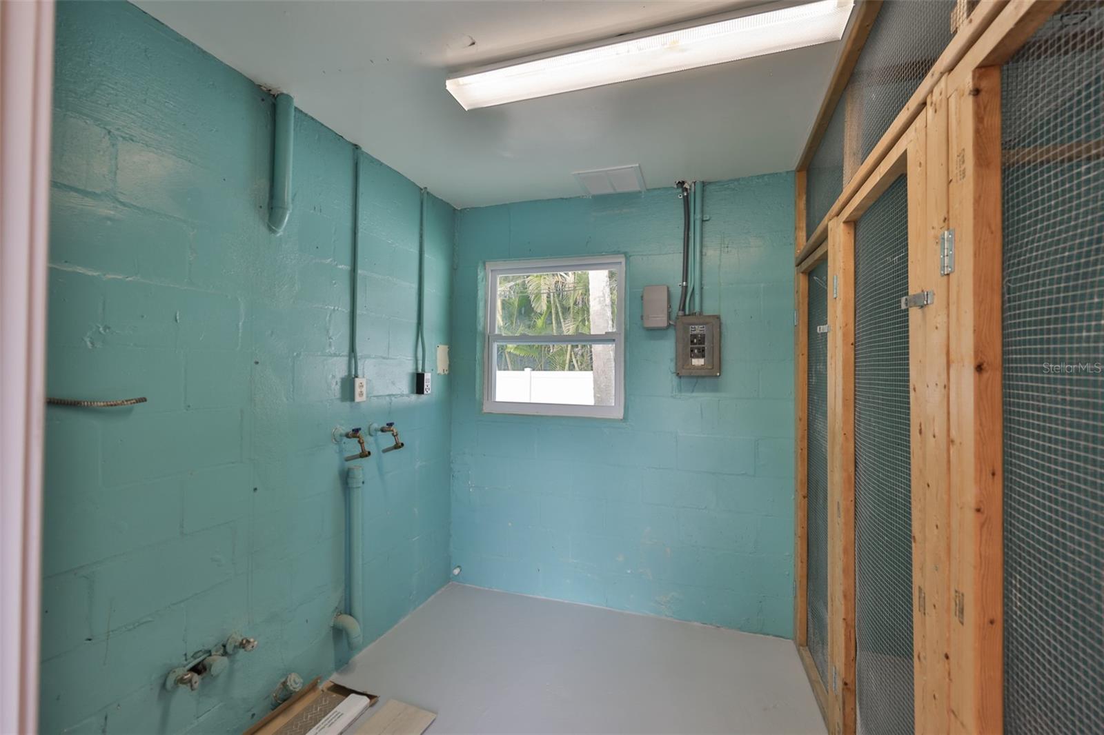 Image 30 of 45 For 722-724 1st Street