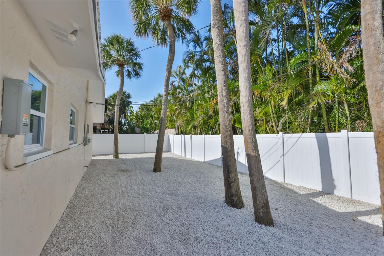 Image 32 of 45 For 722-724 1st Street