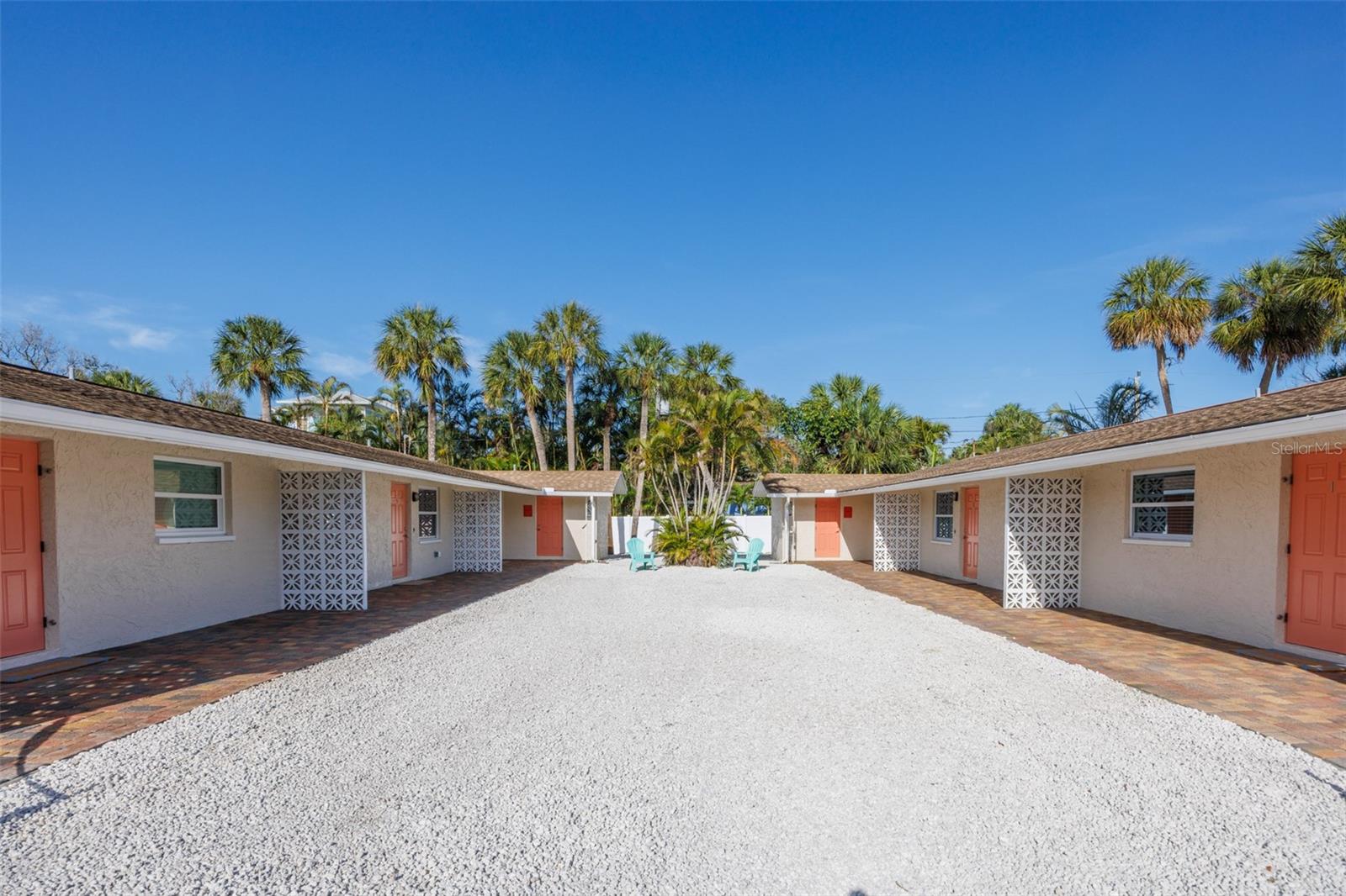 Image 4 of 45 For 722-724 1st Street