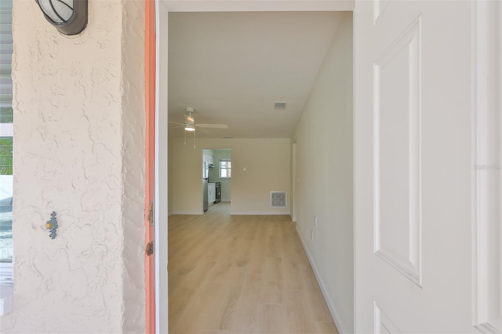 Image 6 of 45 For 722-724 1st Street