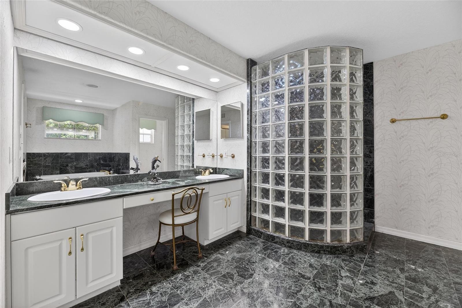 Image 37 of 100 For 6107 Marbella Boulevard