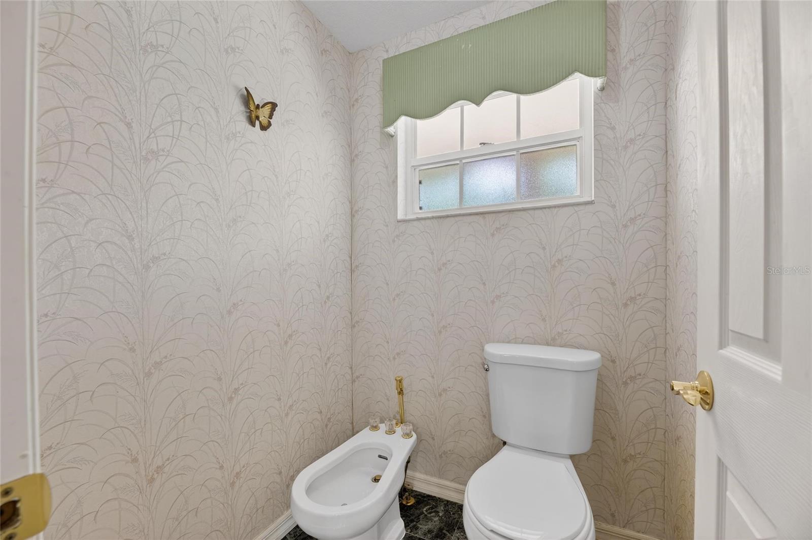 Image 39 of 100 For 6107 Marbella Boulevard