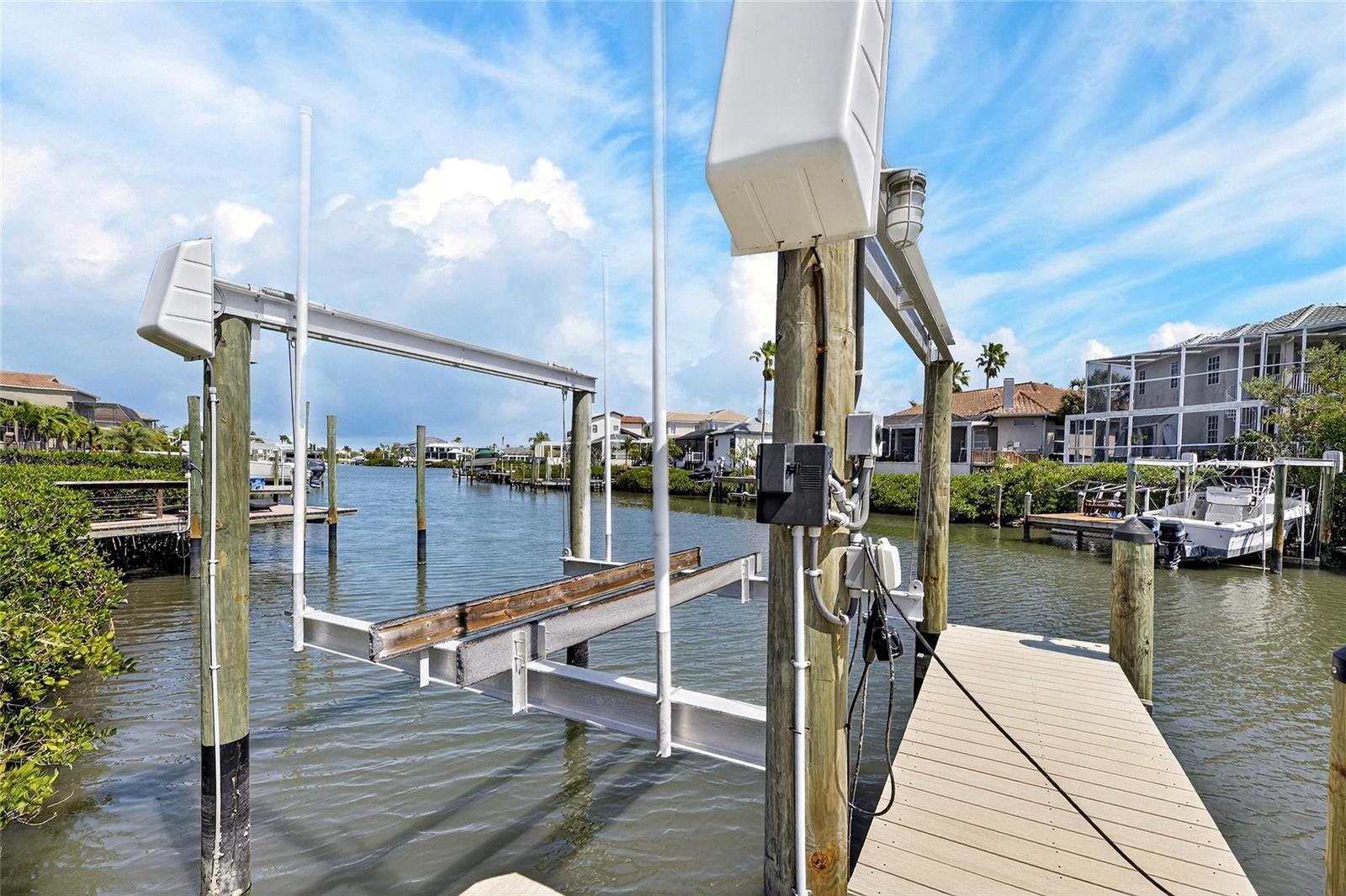 Image 4 of 100 For 6107 Marbella Boulevard