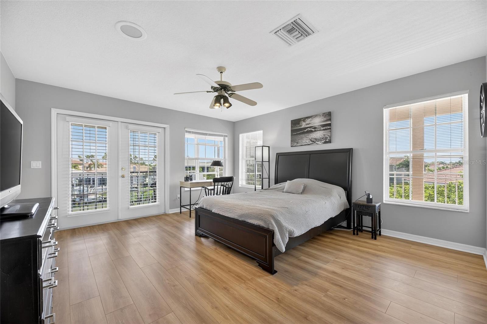 Image 50 of 100 For 6107 Marbella Boulevard