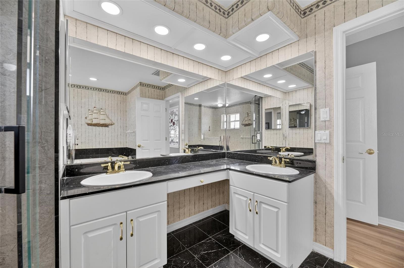 Image 52 of 100 For 6107 Marbella Boulevard