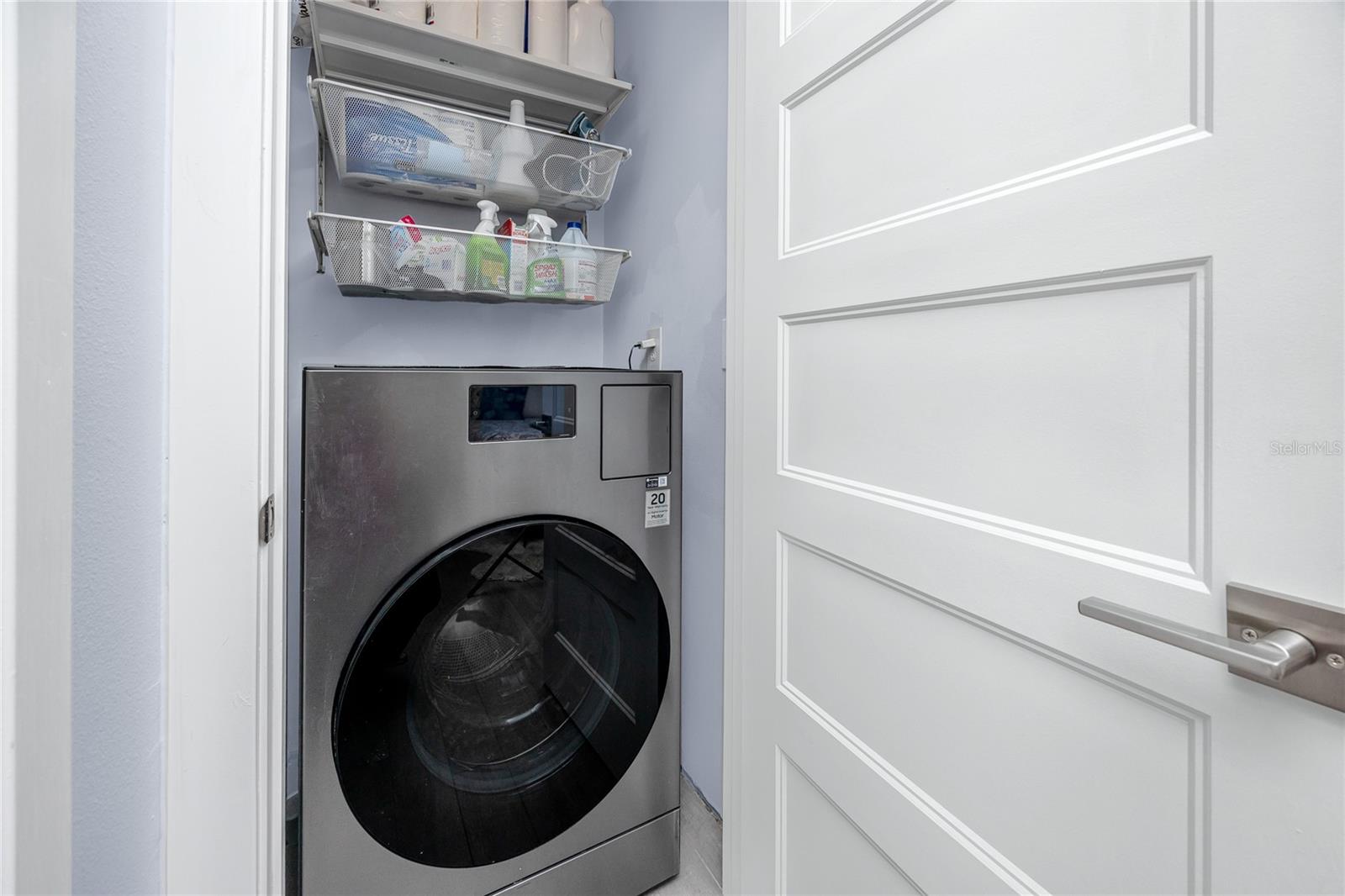 Image 21 of 45 For 2597 Crescent Drive