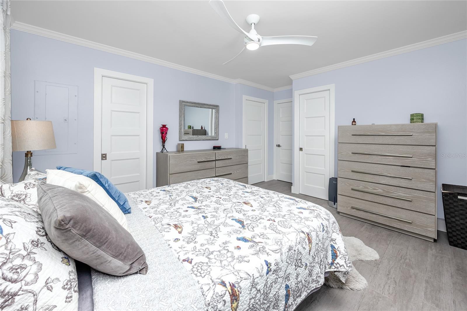 Image 22 of 45 For 2597 Crescent Drive