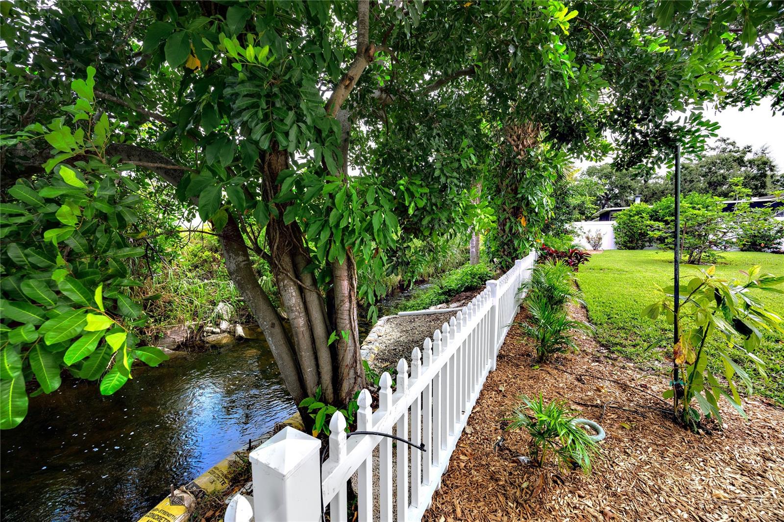 Image 36 of 45 For 2597 Crescent Drive