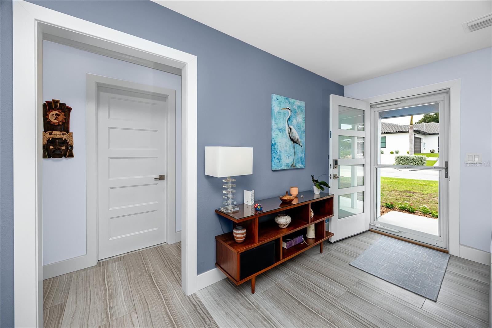 Image 4 of 45 For 2597 Crescent Drive