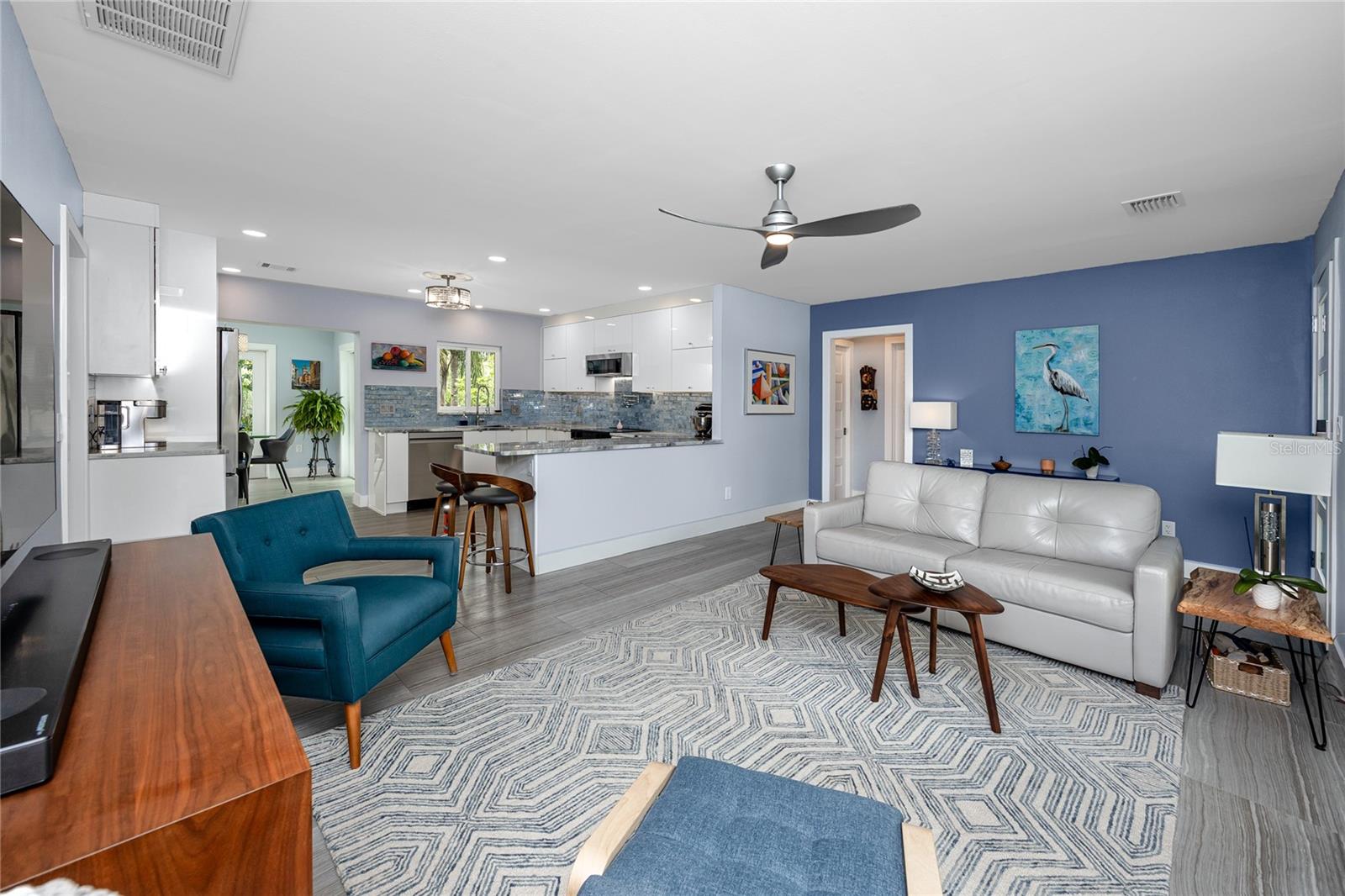 Image 8 of 45 For 2597 Crescent Drive