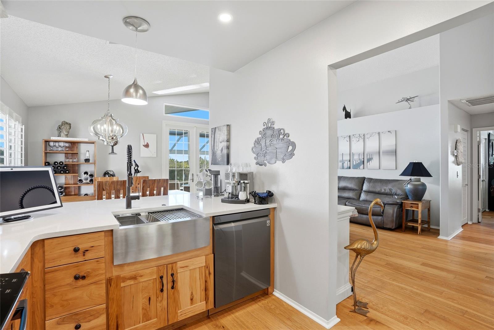 Image 18 of 53 For 732 Lighthouse Drive