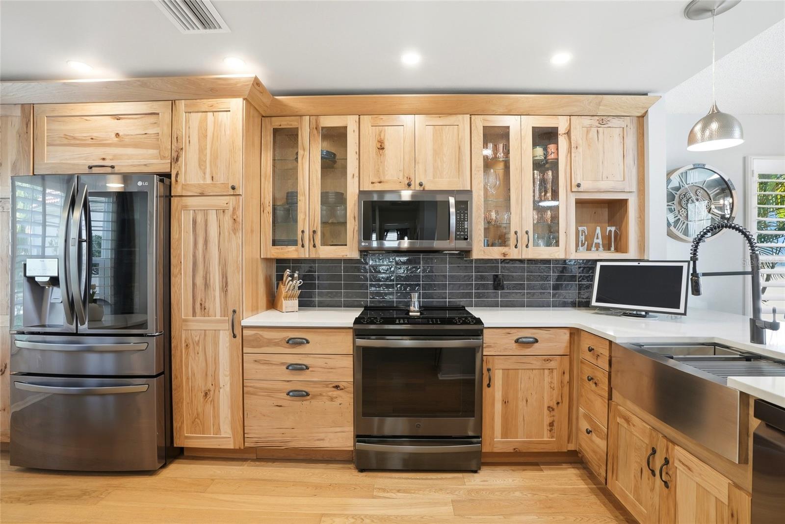 Image 19 of 53 For 732 Lighthouse Drive