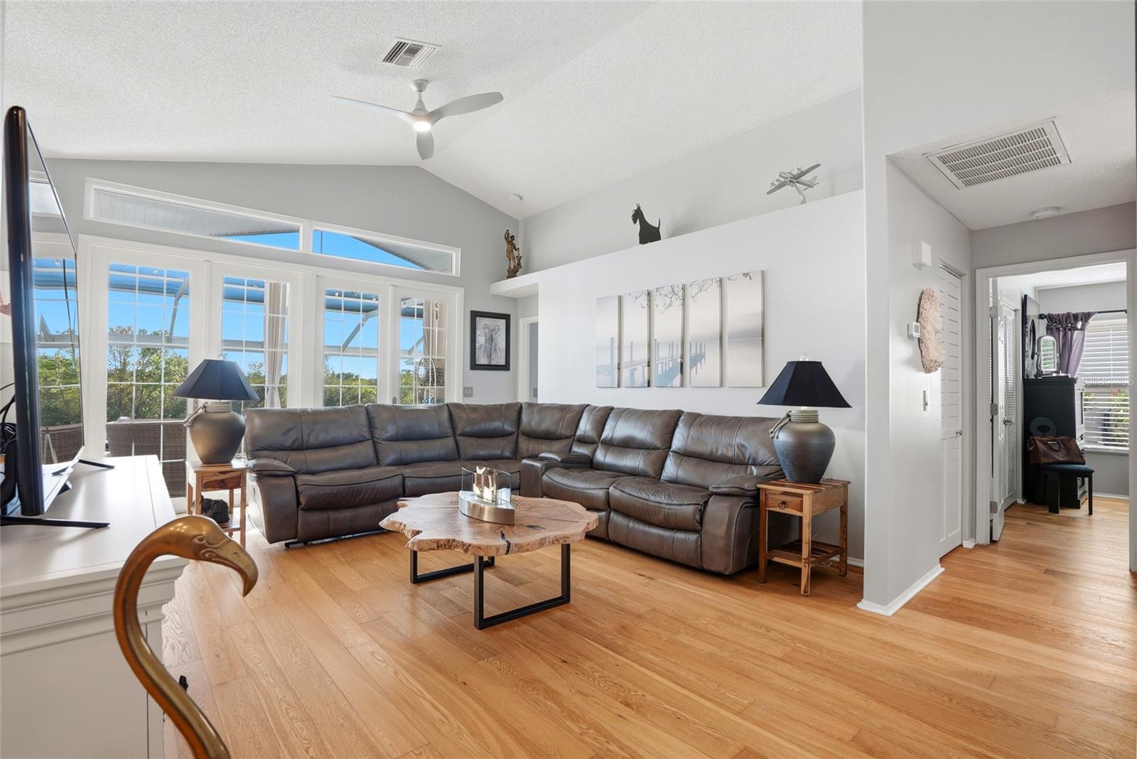 Image 6 of 53 For 732 Lighthouse Drive