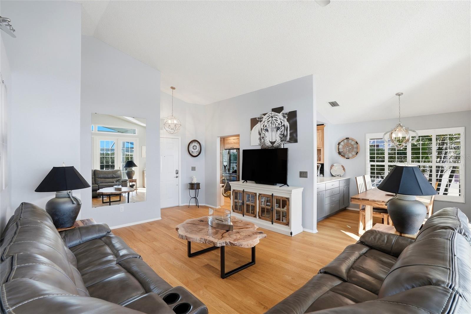 Image 7 of 53 For 732 Lighthouse Drive