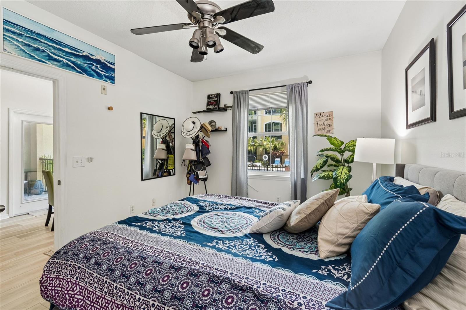 Listing photo id 15 for 1910 Palm Avenue 9101