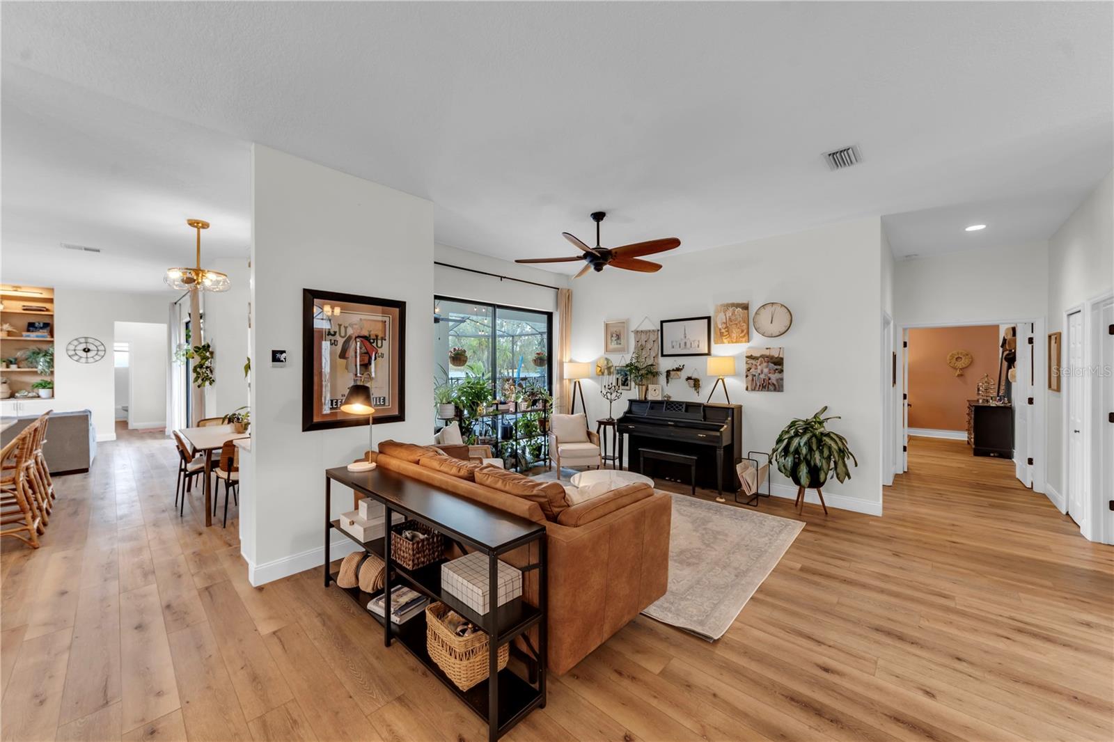 Image 13 of 71 For 3921 Roswell Place