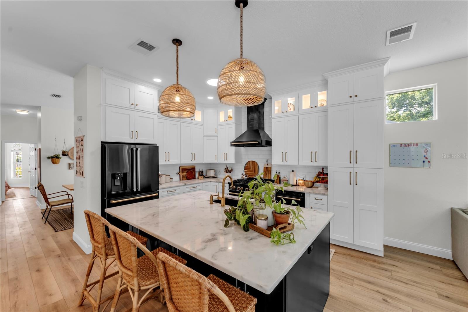 Image 25 of 71 For 3921 Roswell Place