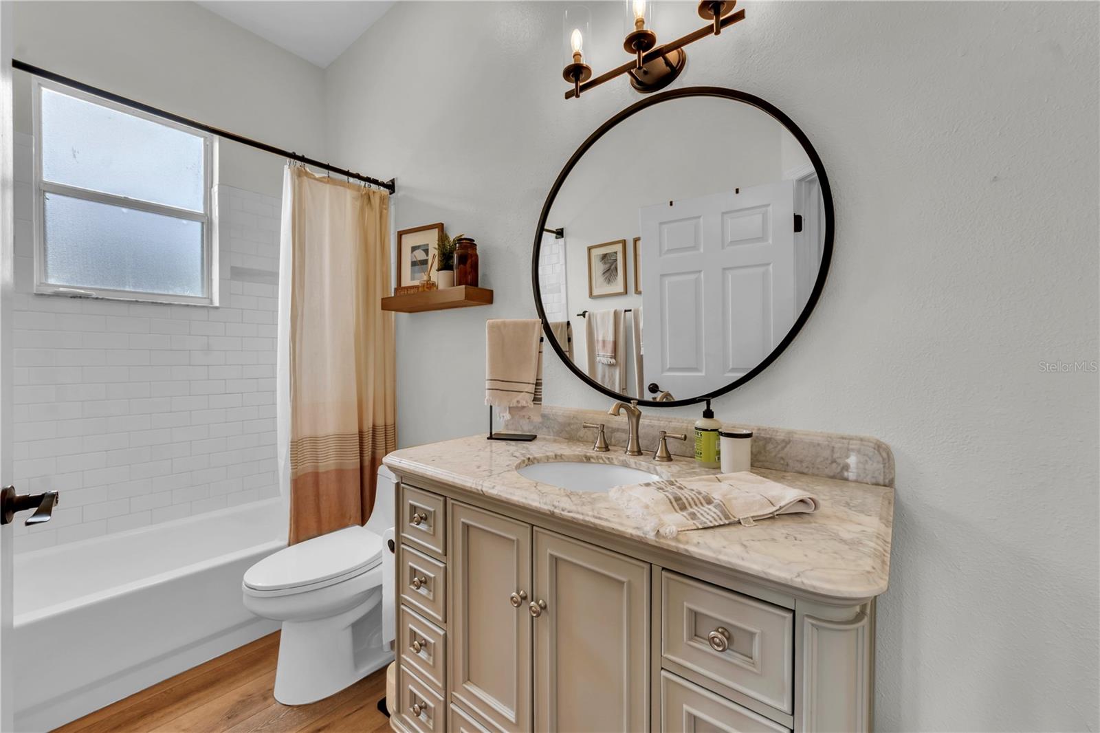 Image 33 of 71 For 3921 Roswell Place