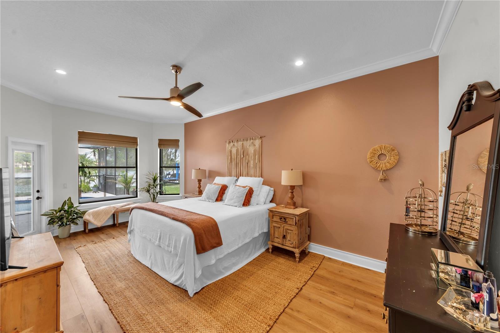 Image 37 of 71 For 3921 Roswell Place