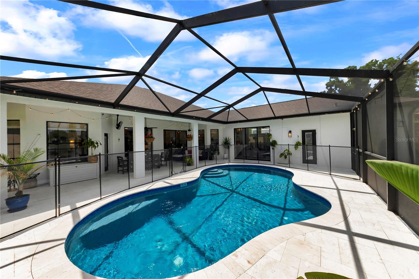 Image 4 of 71 For 3921 Roswell Place