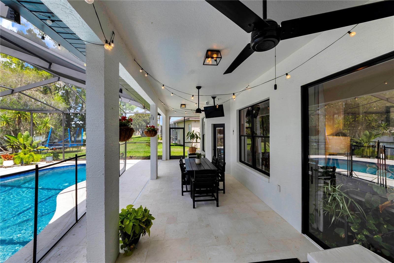 Image 44 of 71 For 3921 Roswell Place