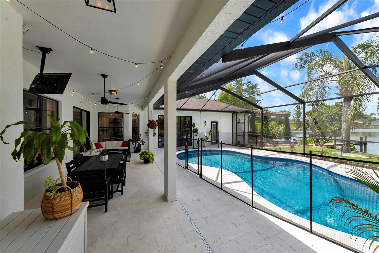 Image 45 of 71 For 3921 Roswell Place