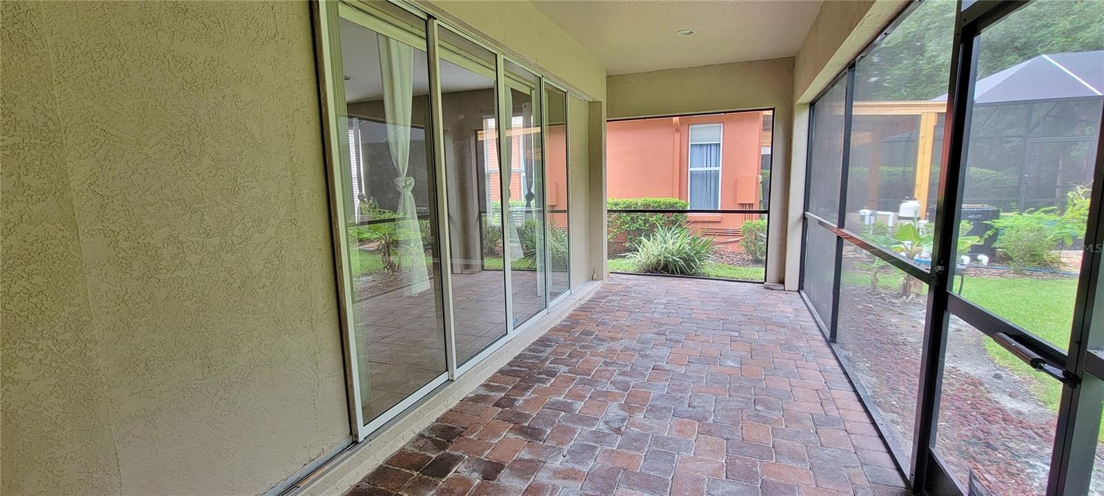 Image 33 of 37 For 18009 Maui Isle Drive