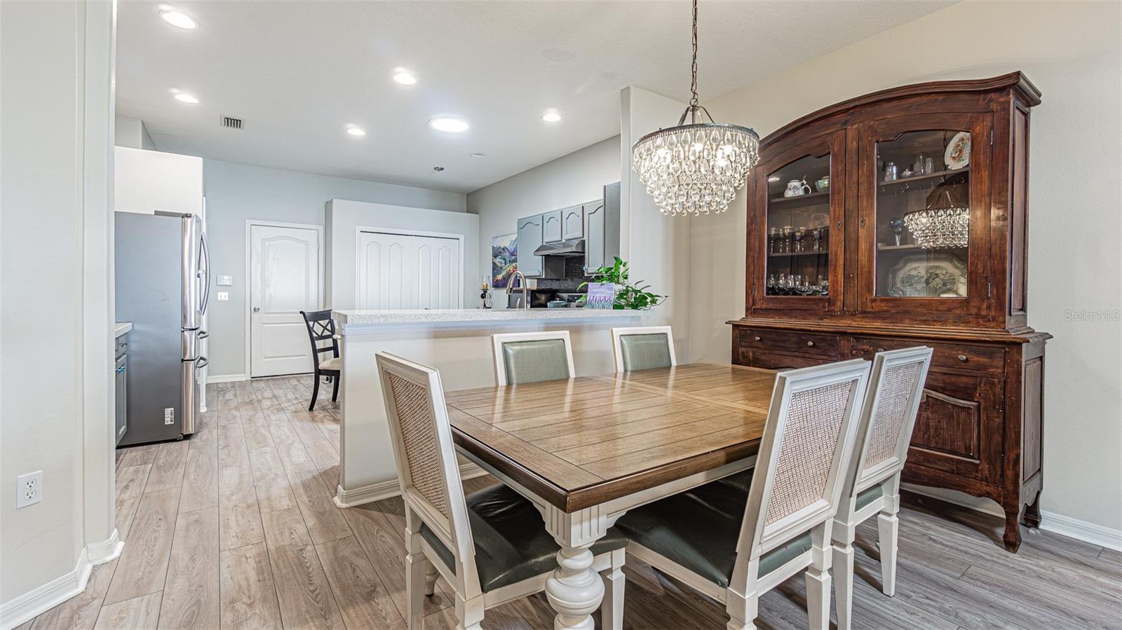 Listing photo id 14 for 1123 Bensbrooke Drive