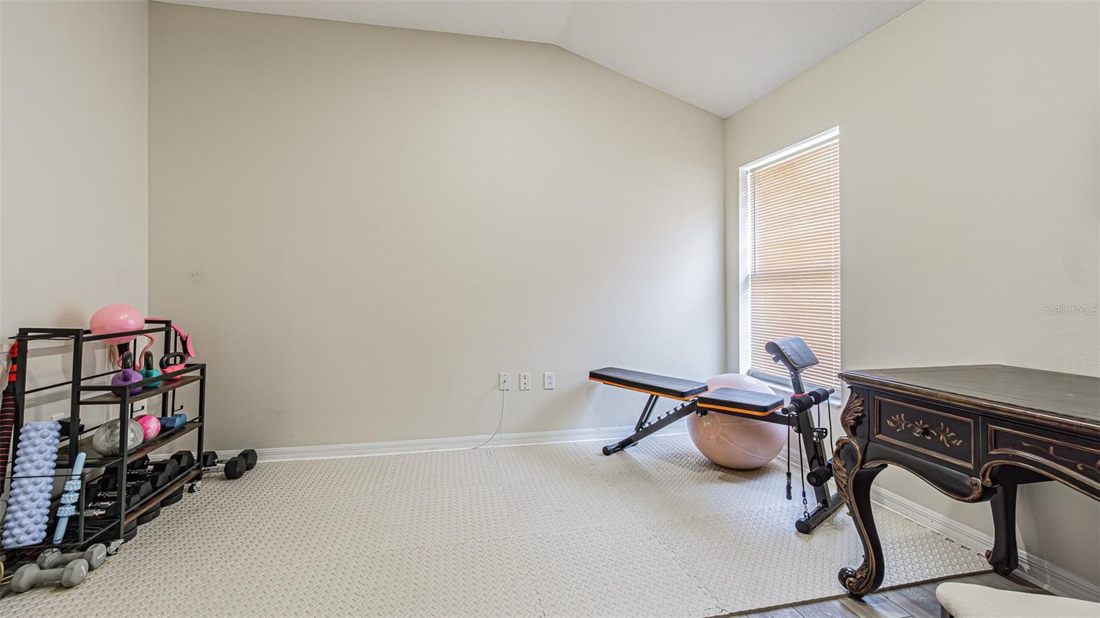 Listing photo id 21 for 1123 Bensbrooke Drive