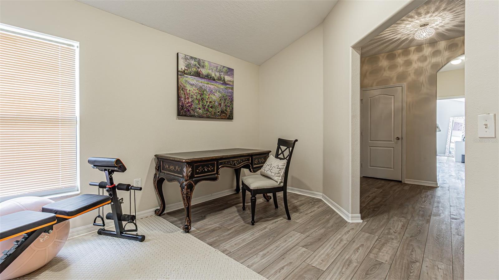 Listing photo id 22 for 1123 Bensbrooke Drive