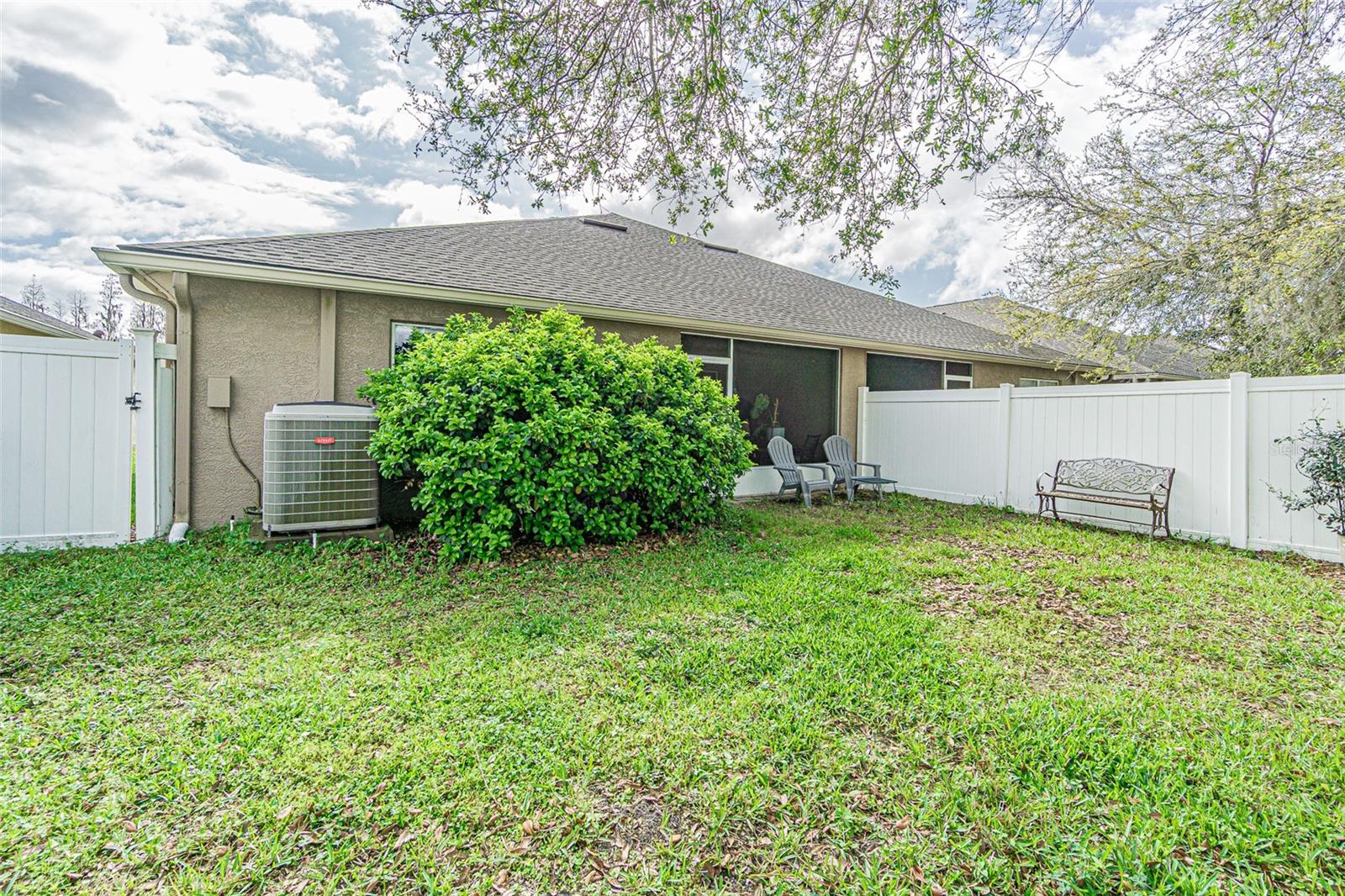 Listing photo id 25 for 1123 Bensbrooke Drive
