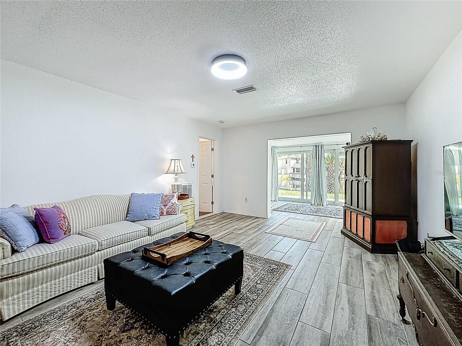 Image 14 of 25 For 1283 Osprey Point 172