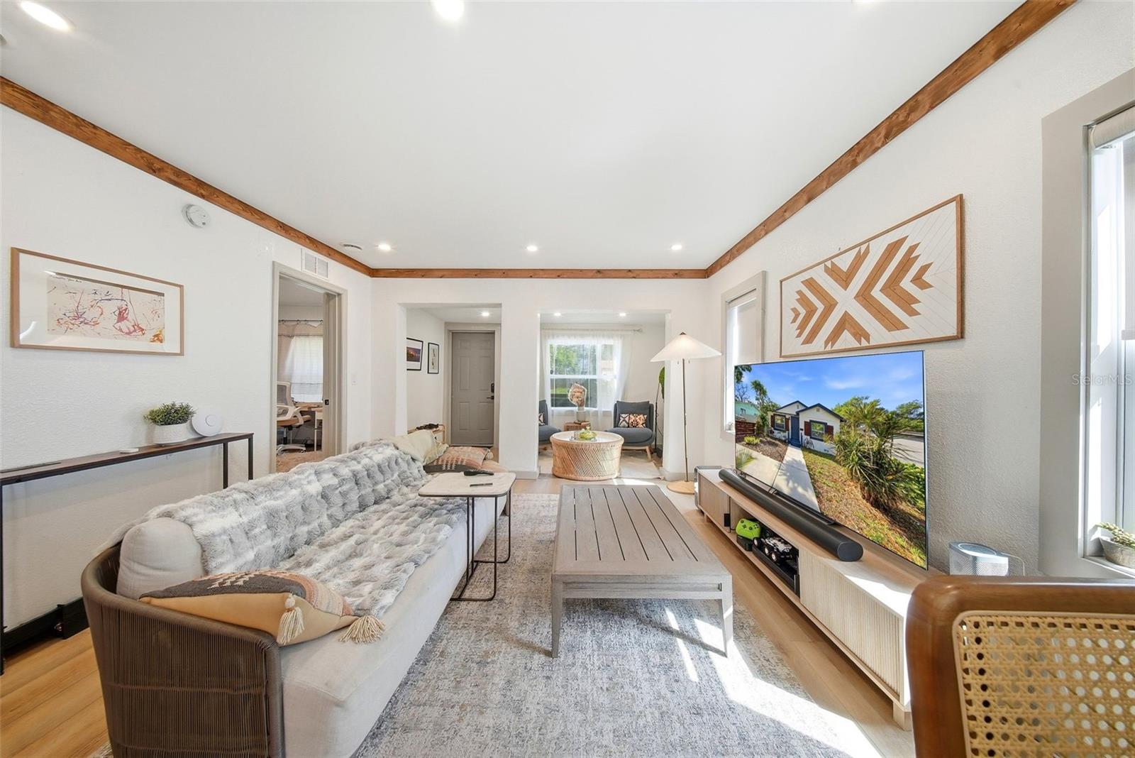 Image 15 of 26 For 3036 Emerson Avenue S