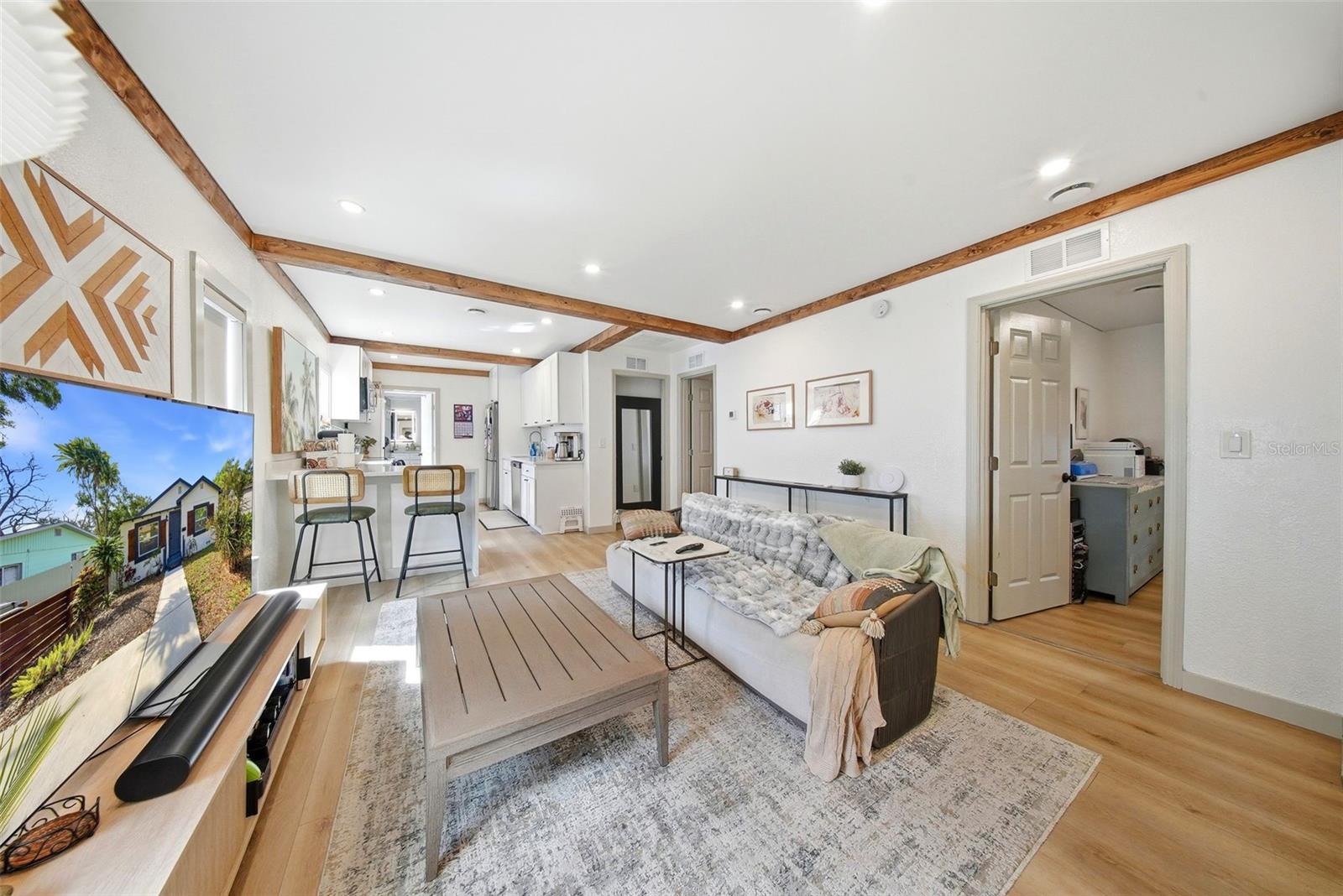 Image 16 of 26 For 3036 Emerson Avenue S