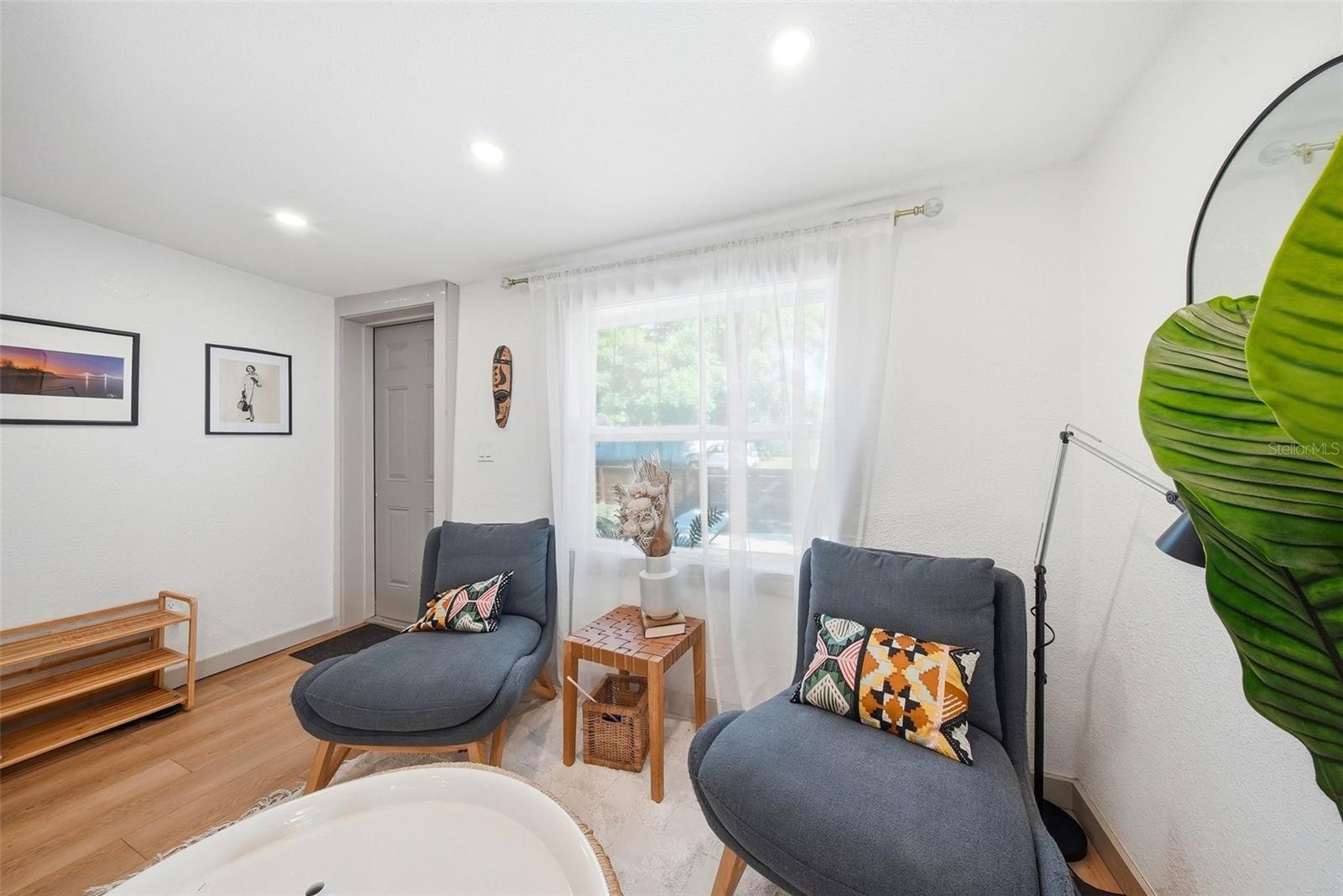 Image 3 of 26 For 3036 Emerson Avenue S