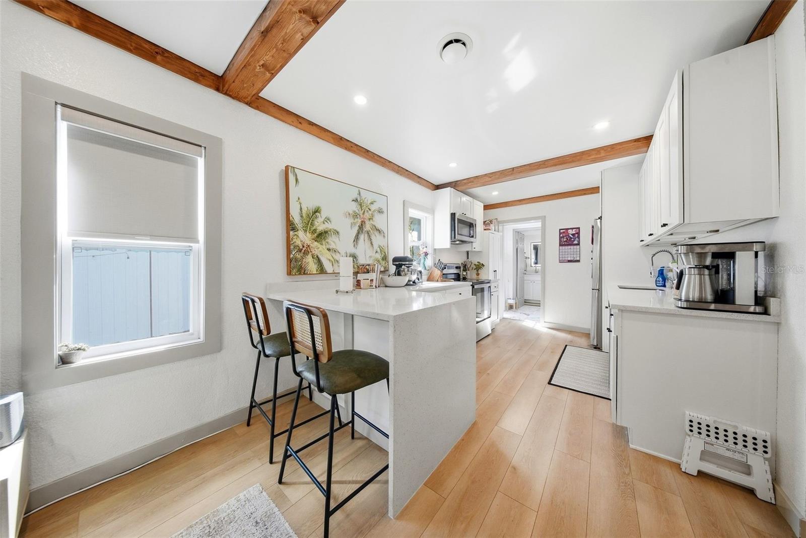 Image 4 of 26 For 3036 Emerson Avenue S