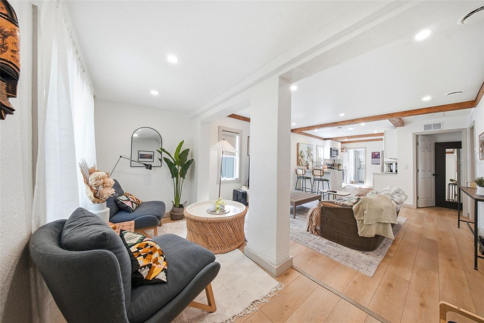 Image 5 of 26 For 3036 Emerson Avenue S