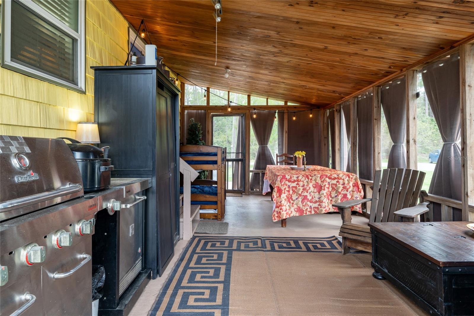 Image 32 of 62 For 5411 Japonica Avenue