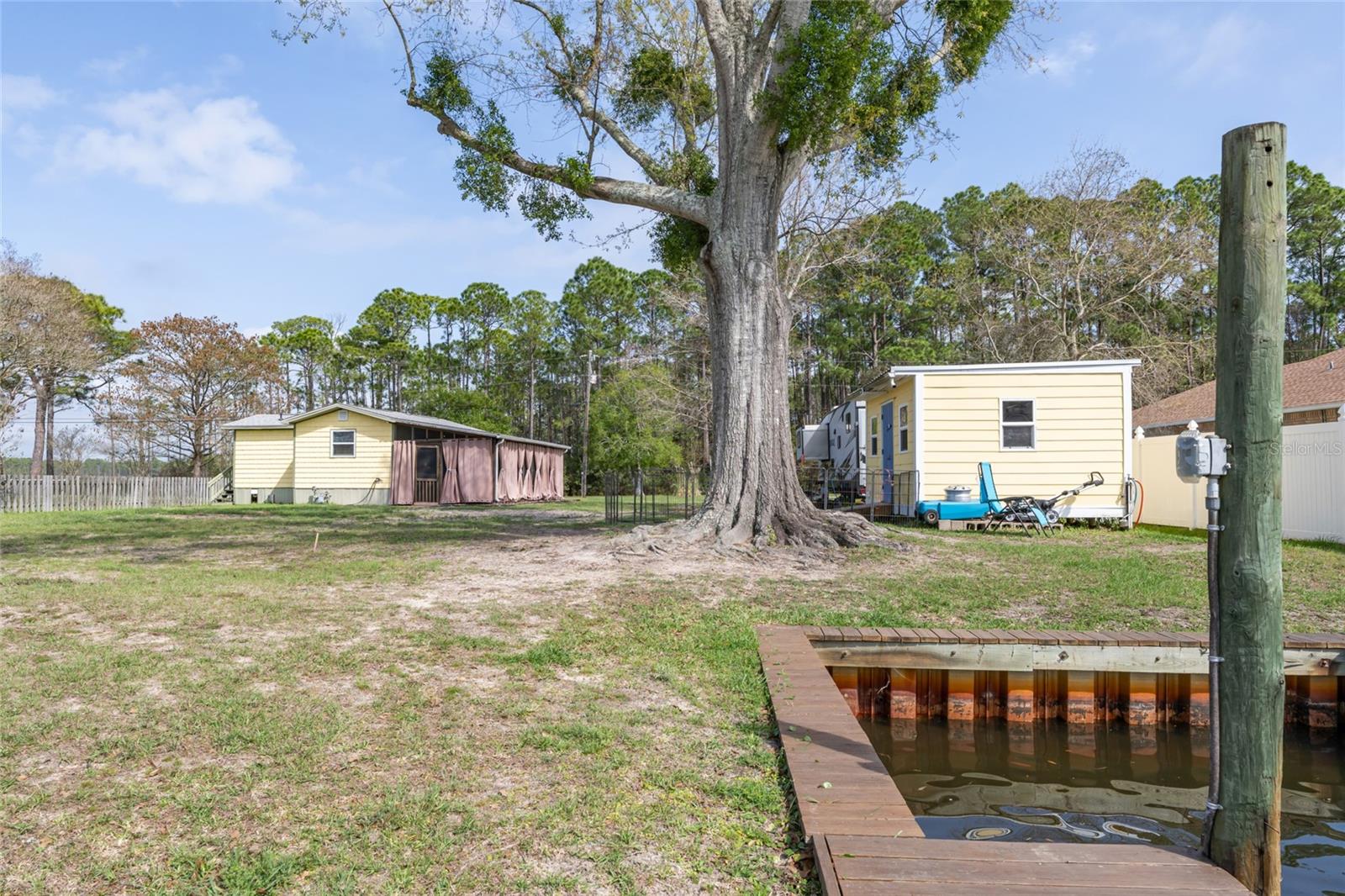 Image 41 of 62 For 5411 Japonica Avenue