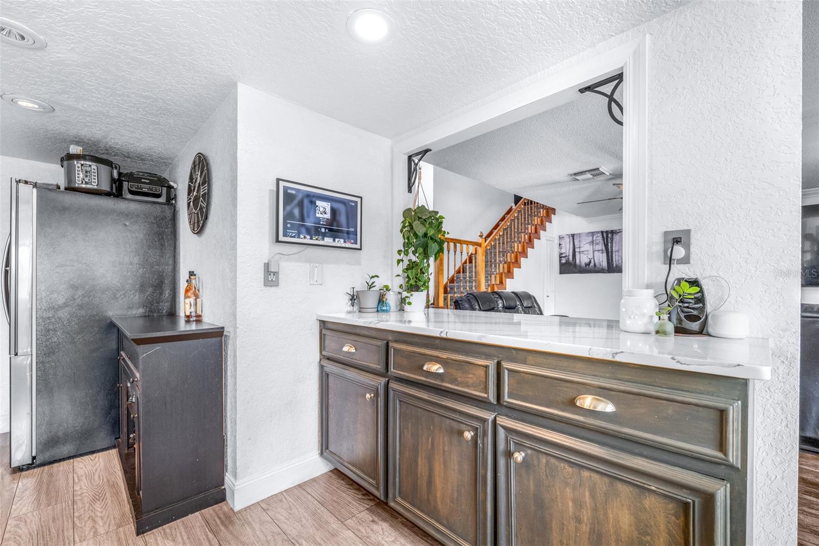 Image 19 of 48 For 1165 Port Court