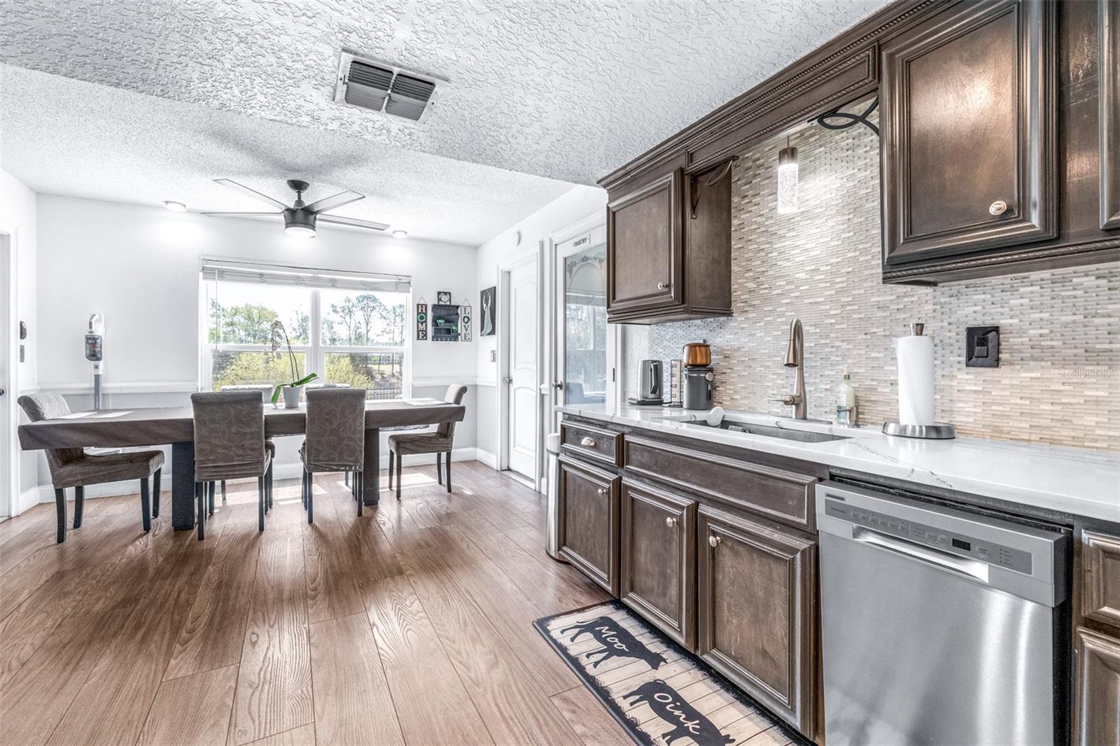 Image 20 of 48 For 1165 Port Court