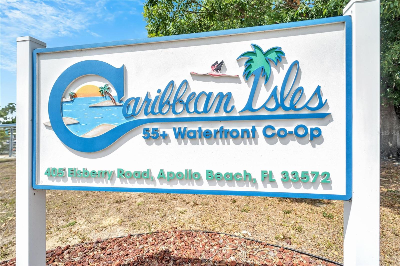 Listing photo id 4 for 105 Saint Martins Way