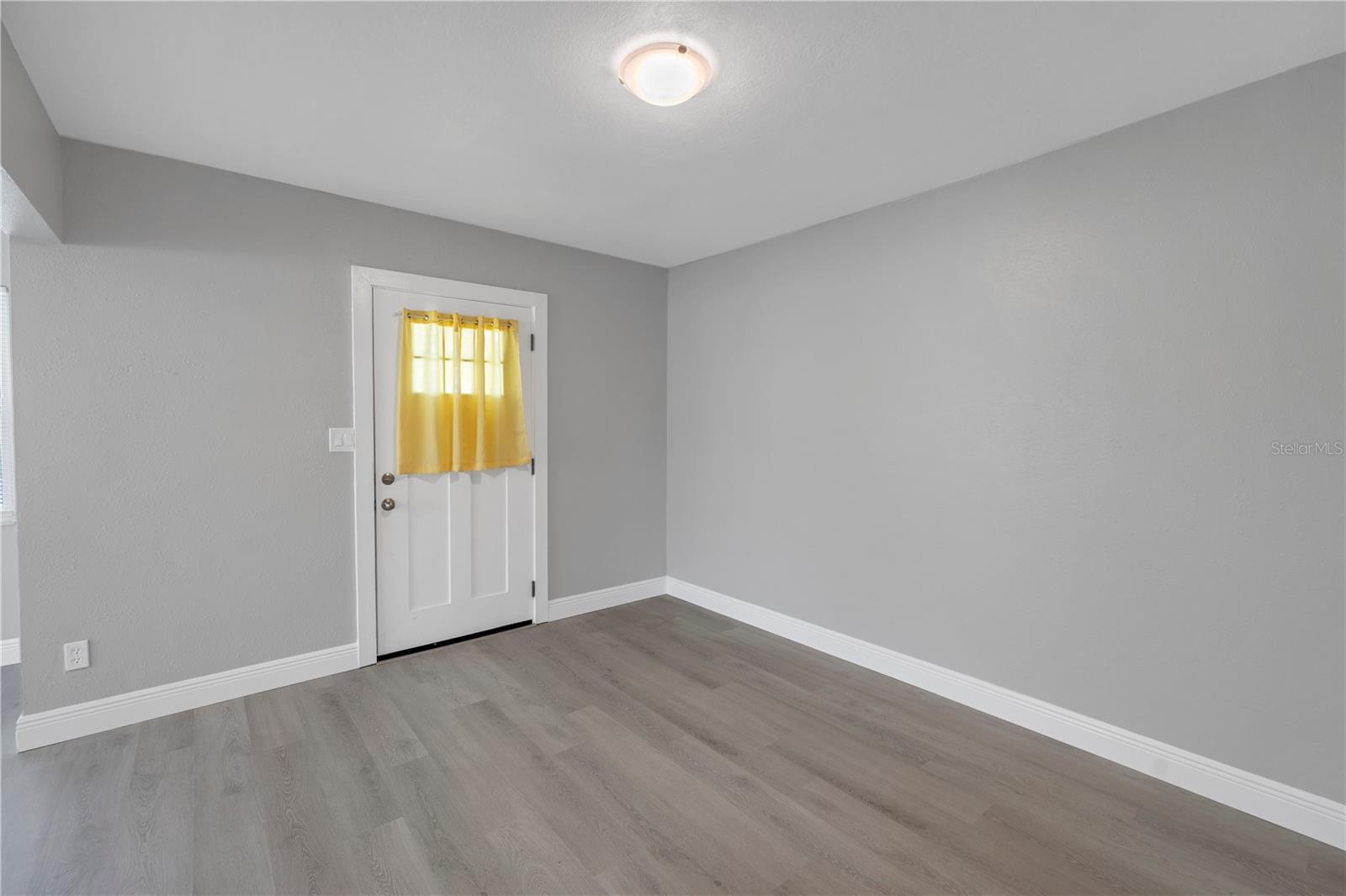 Image 5 of 22 For 4027 7th Street S